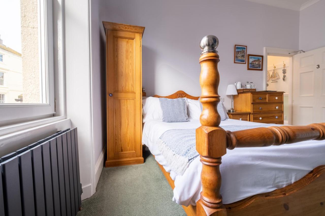Number 7 Guest House Whitby Exterior photo